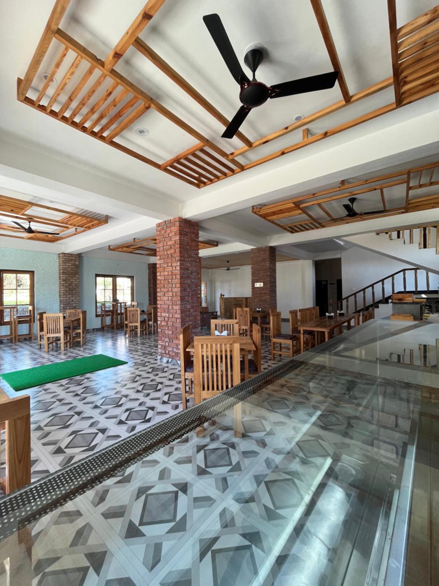 Hotel Paul Villa Bīr エクステリア 写真
