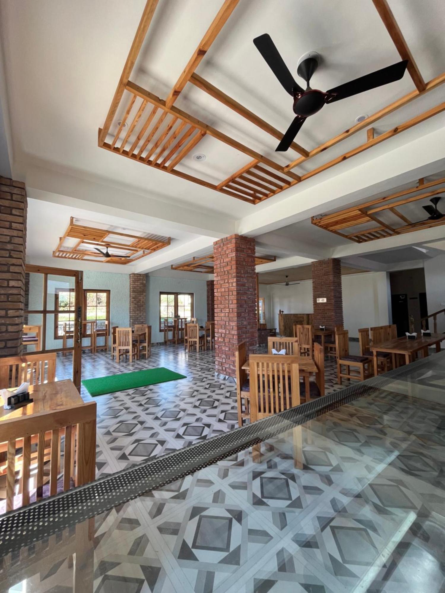 Hotel Paul Villa Bīr エクステリア 写真